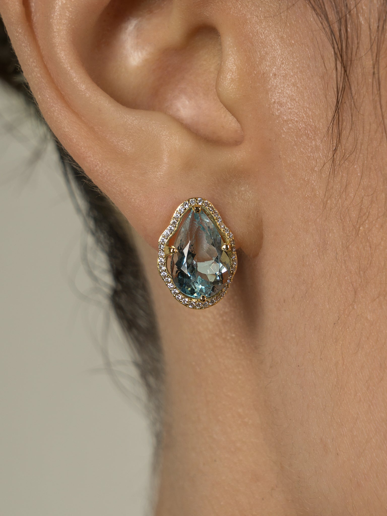 Aretes Glow Piedra Luna Azul