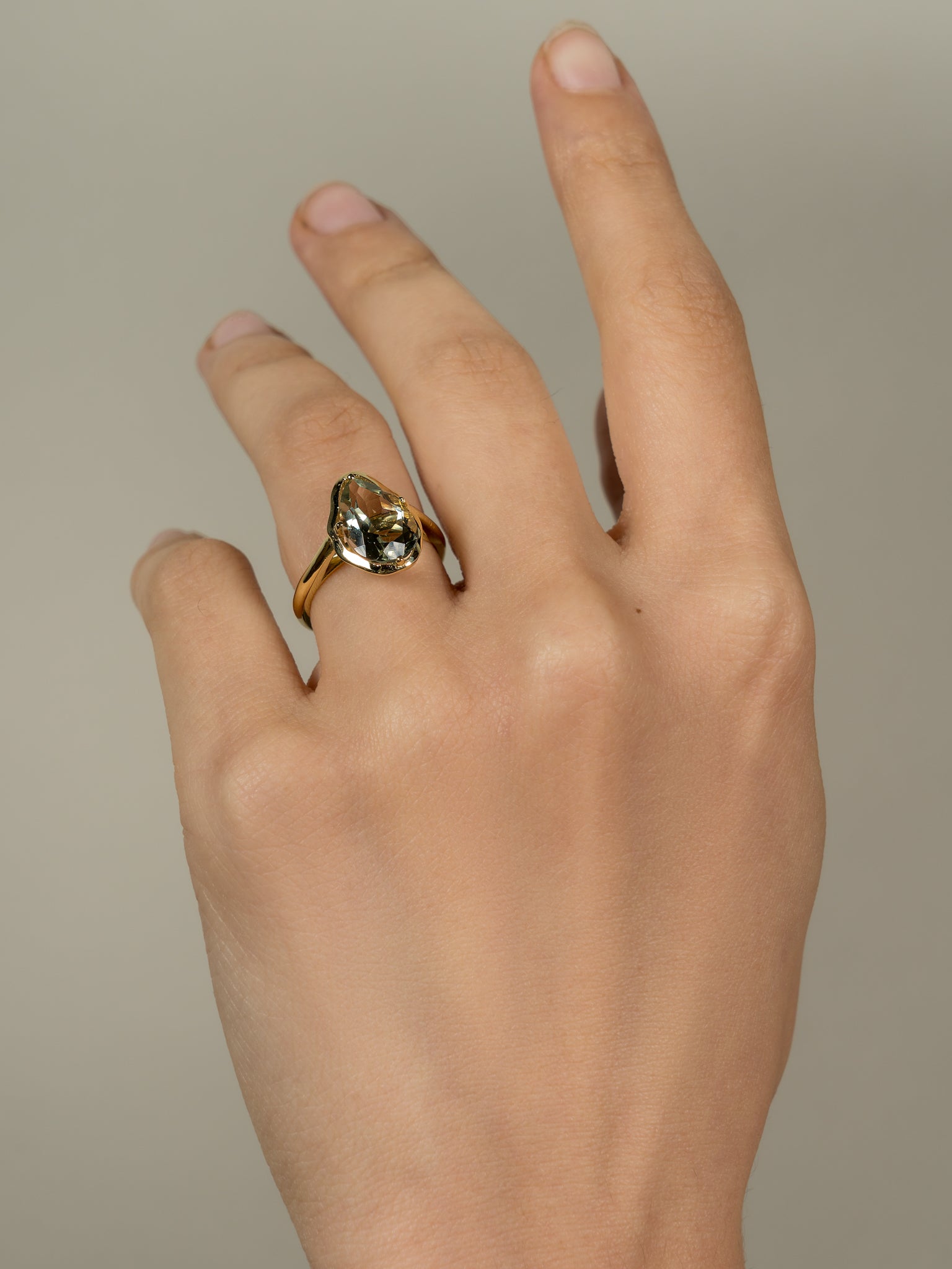 Glow Ring Ethiopian Opal