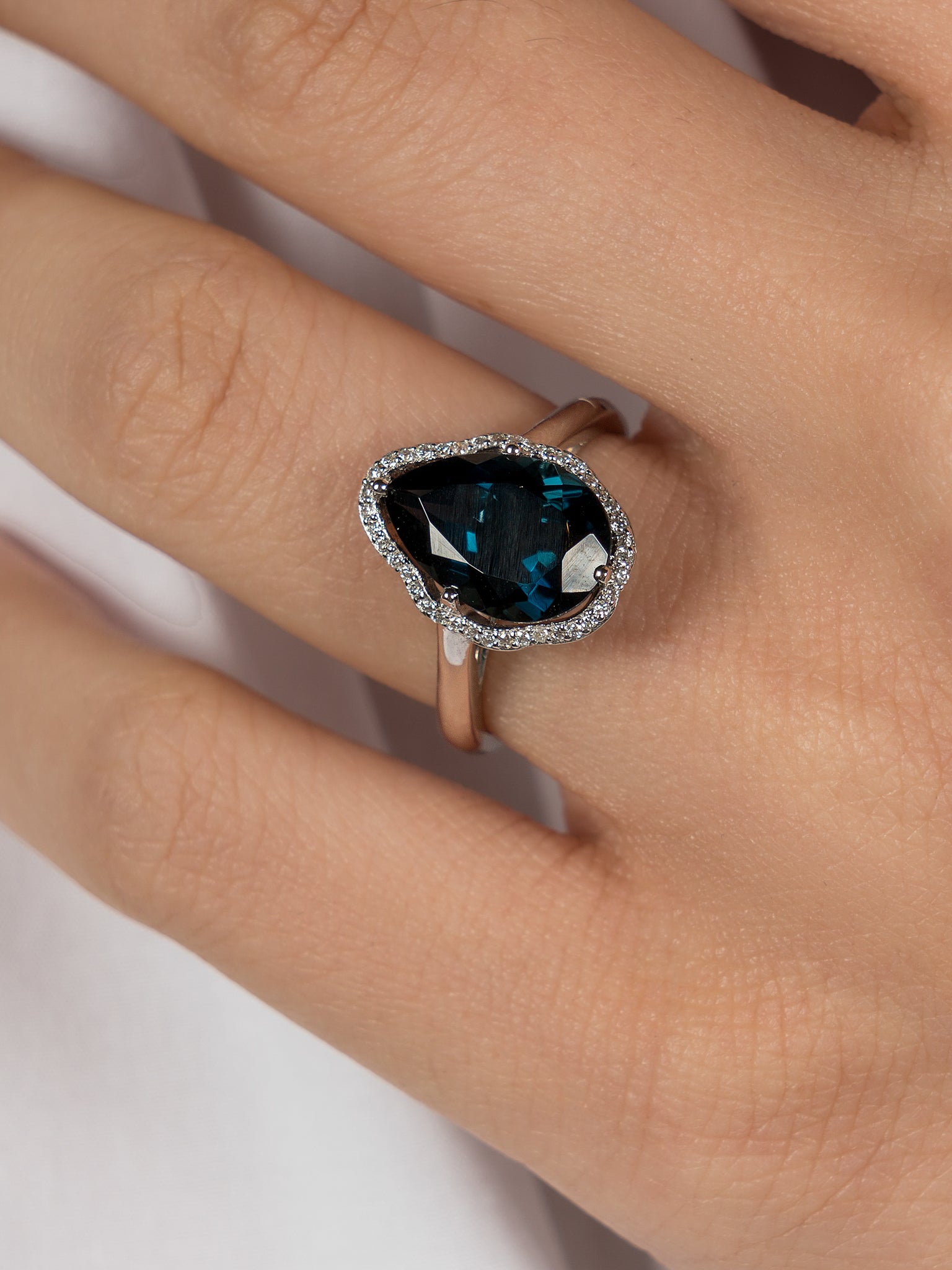 Anillo Glow Aguamarina