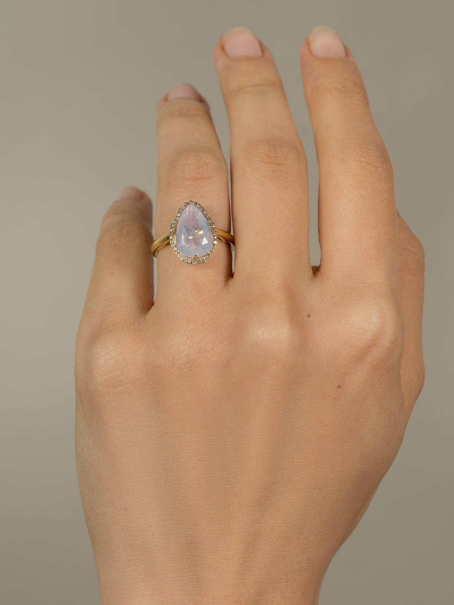 Anillo Glow Cuarzo Lavanda