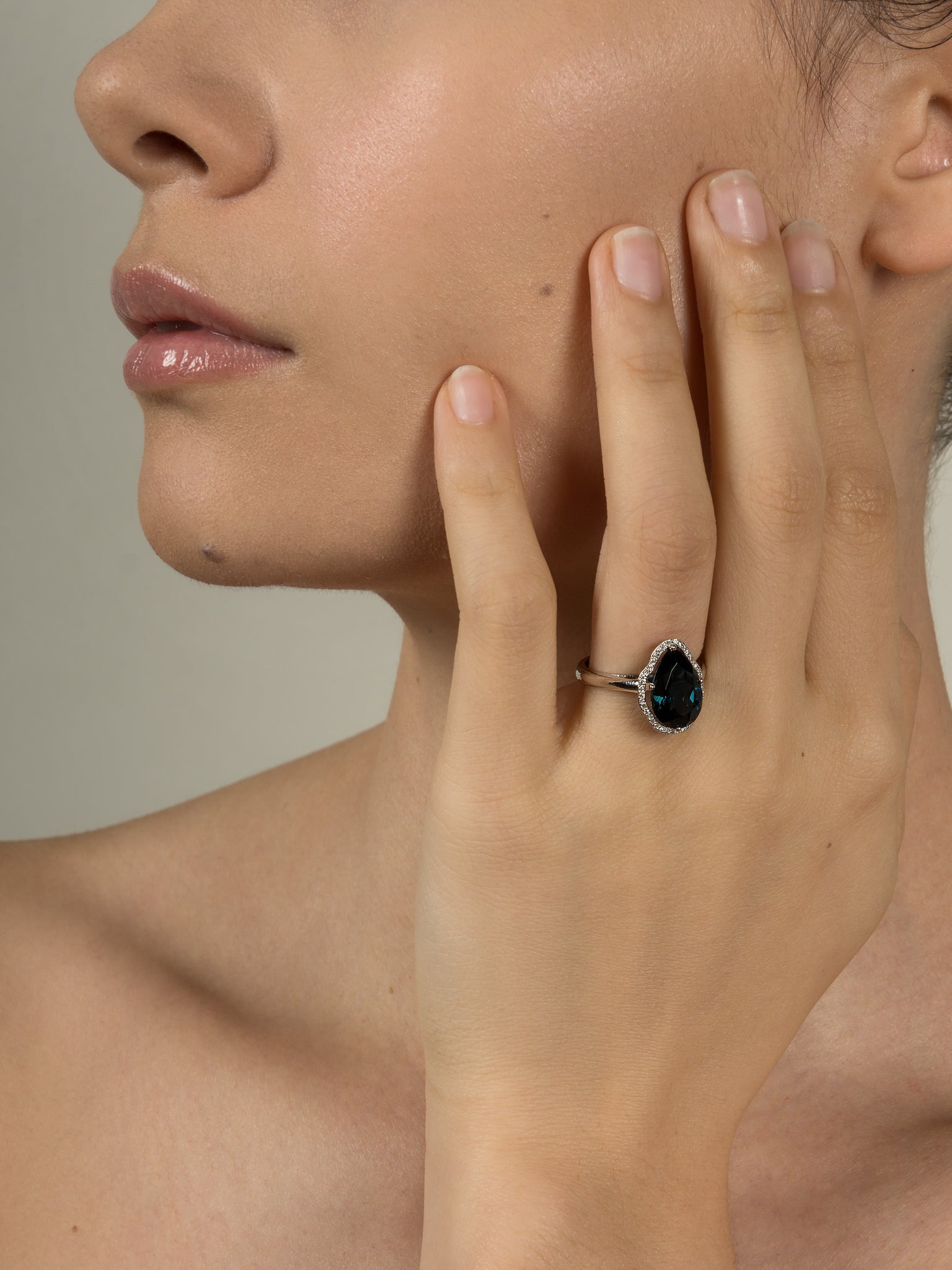 Glow Ring London Blue Topaz